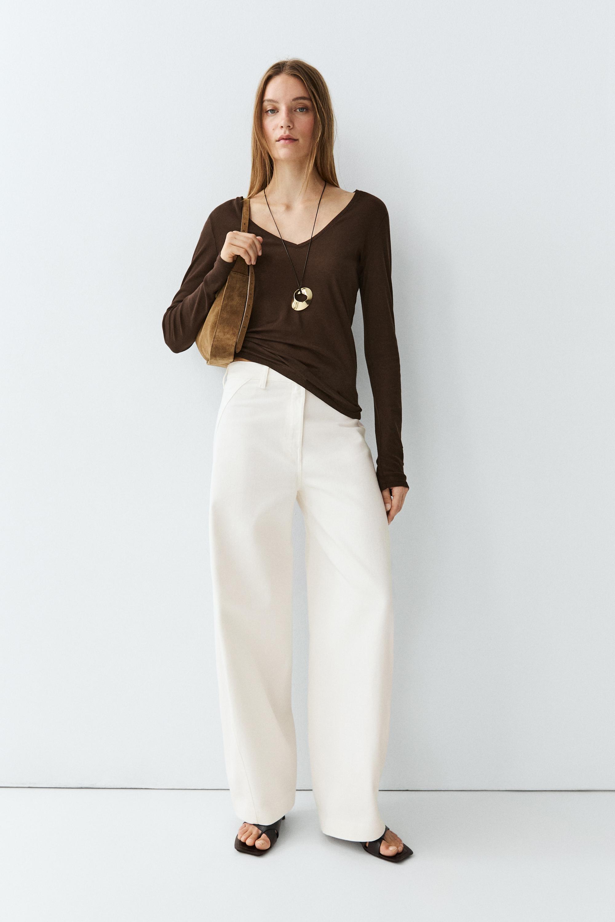 Slim fit long sleeve V-neck T-shirt